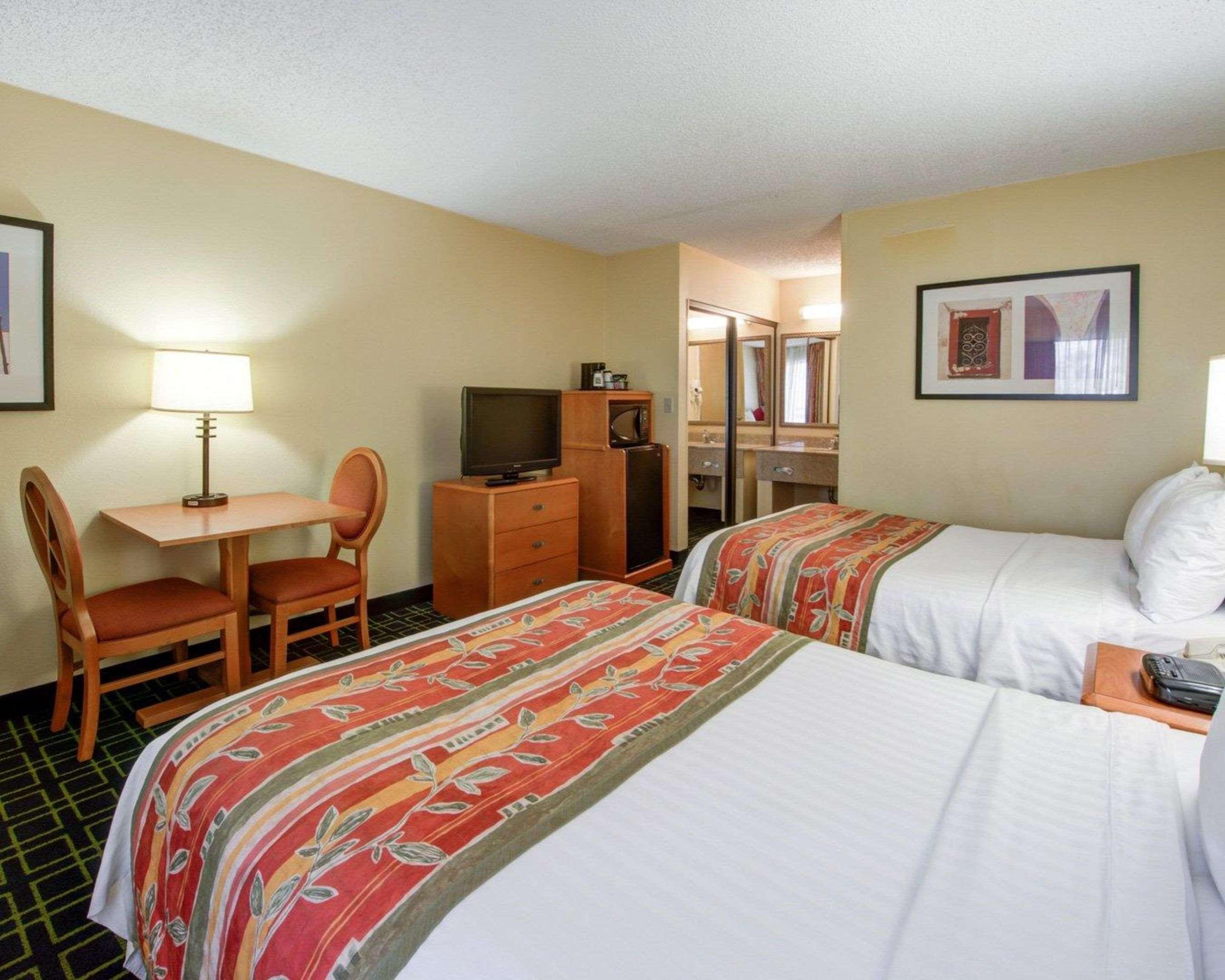 Quality Inn Placentia Anaheim Fullerton Exterior photo